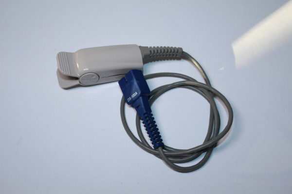 SpO2 Fingerclip-Sensor für Erwachsene Nellcor DS-100A dunkelblau