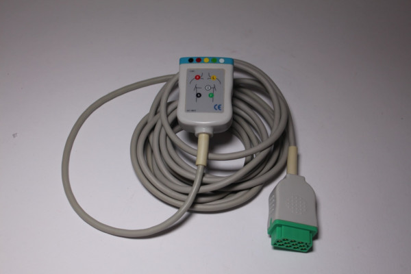 EKG Stammkabel 5 adr. Multilink zu GE Maquet Adapter gepunktet blau